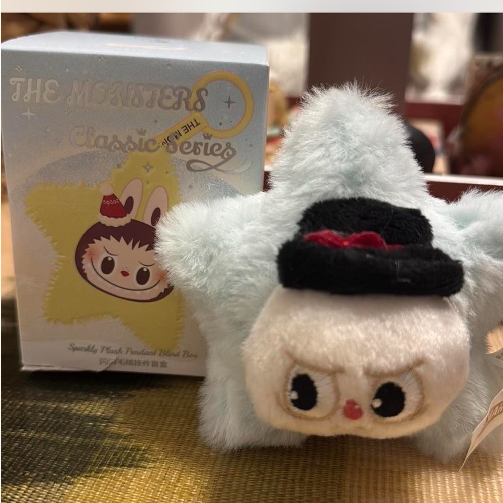 Spooky - monsters star light up labubu plush